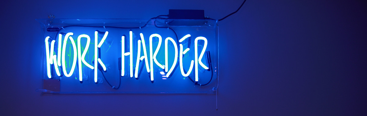 What innovations do exist in the area of performance management and what is there benefit from an evidence-based management point of view?